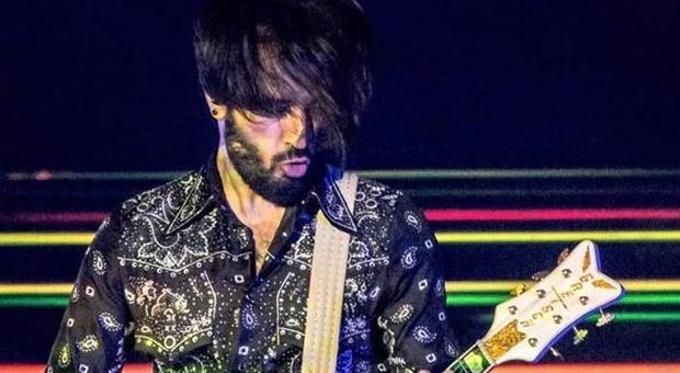 Negramaro, Lele Spedicato è fuori pericolo