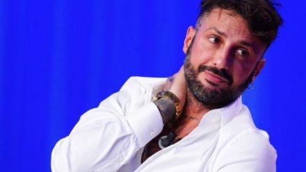 Fabrizio Corona entra nella Casa del Grande Fratello Vip